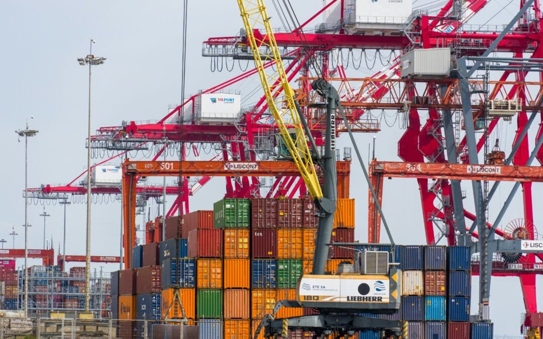 Rechtbank Rotterdam veroordeelt meerdere personen voor illegale handel in plastic afval vanuit Nederland